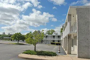ويليامزبرغ Quarterpath Inn & Suites الولايات المتحدة الأمريكية